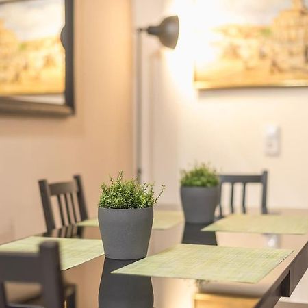 Pegasus Apartment Pire Dış mekan fotoğraf